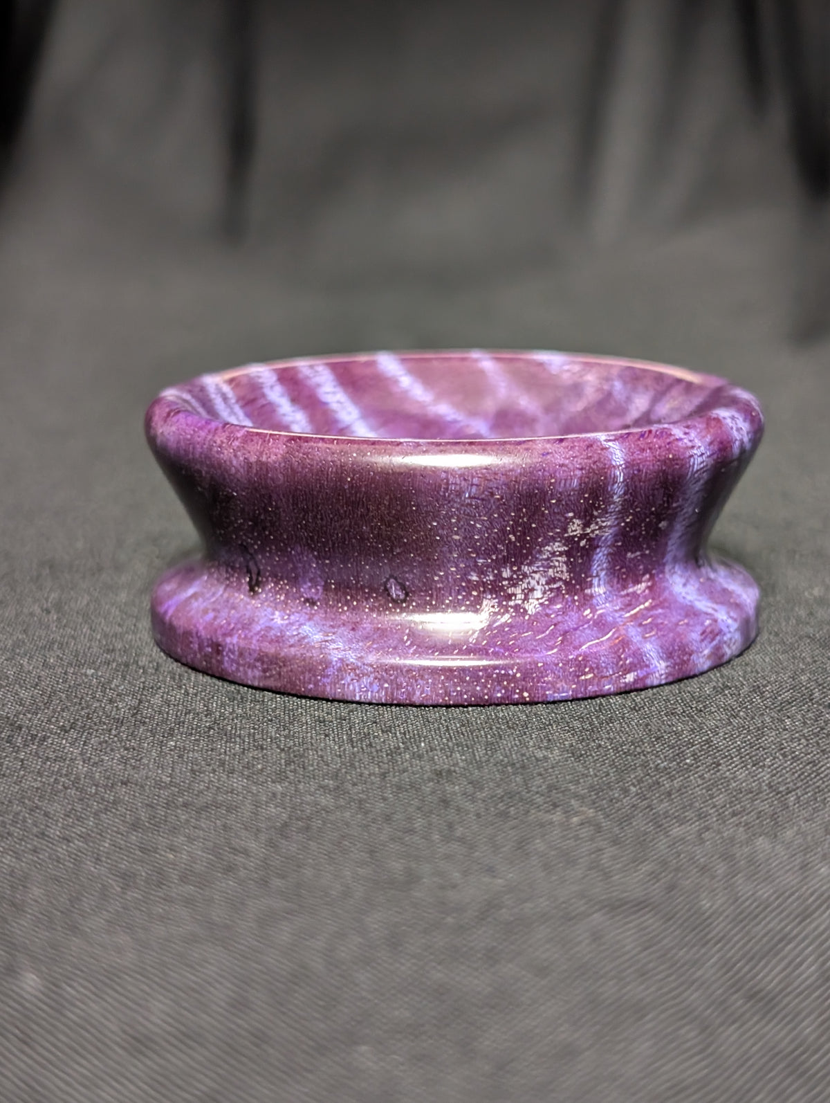 Spindle Bowl (Curly Mango)