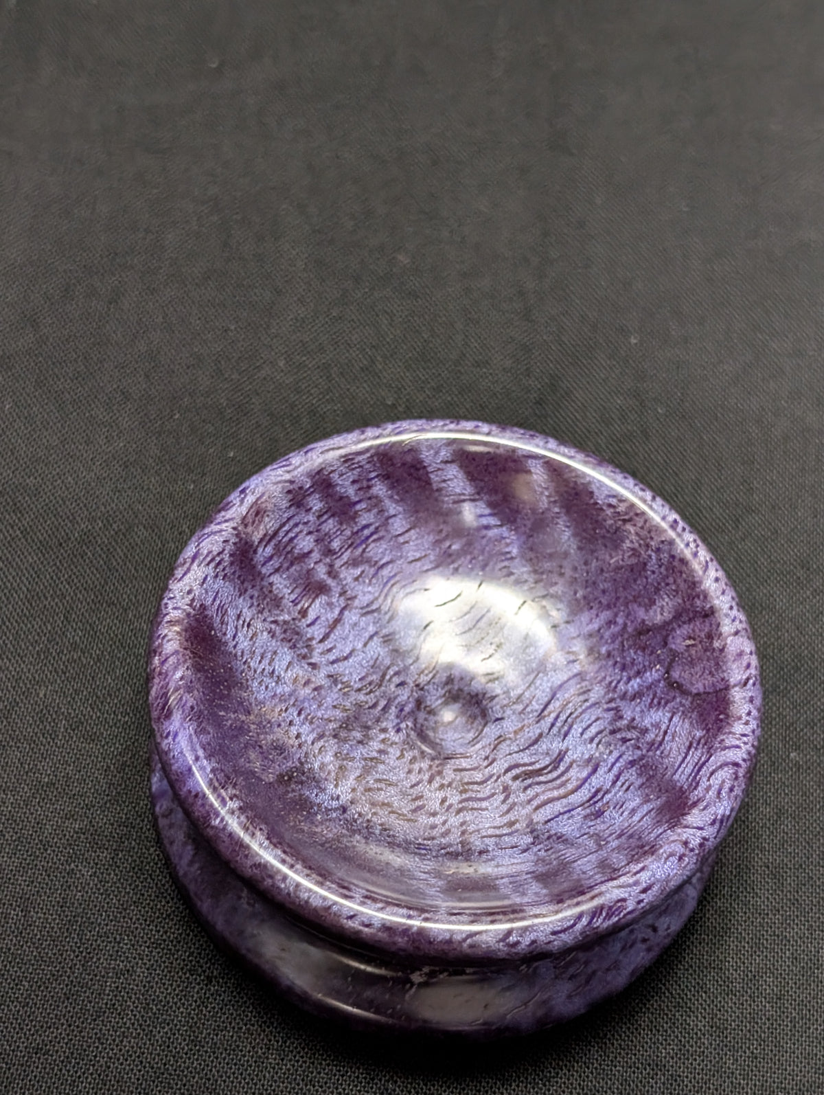 Spindle Bowl (Curly Mango)